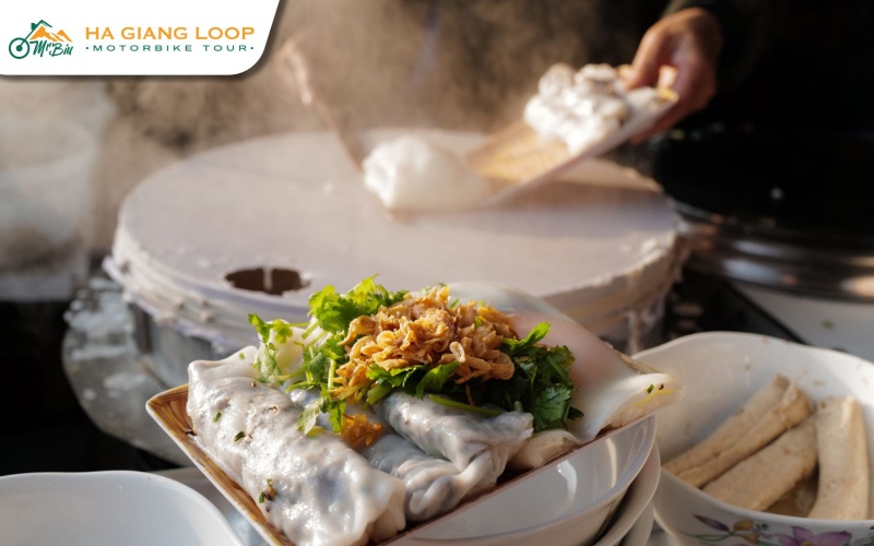 Savor the gentle warmth of Ha Giang’s comforting rice rolls