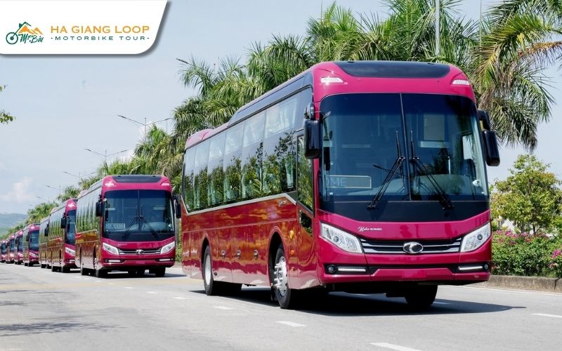 Sleeper buses from Ha Long to Ha Giang is popular