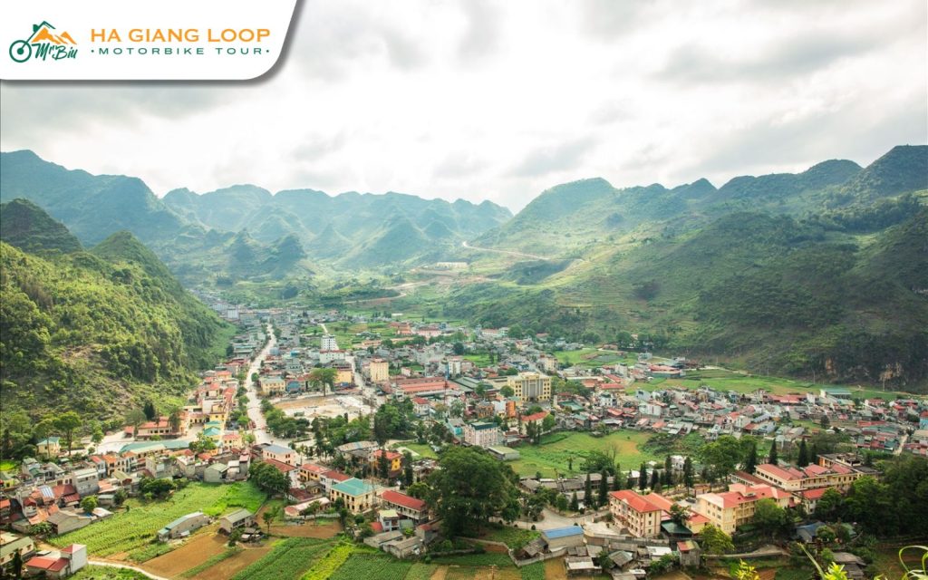 Experience Ha Giang Loop in this valley town