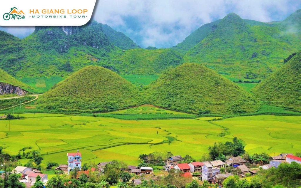 Marvel Ha Giang Loop at the legendary Twin Mountains and soak in the tranquil atmosphere