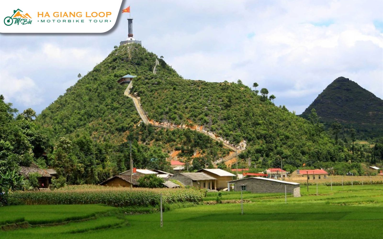 Visit Lung Cu Flag Tower