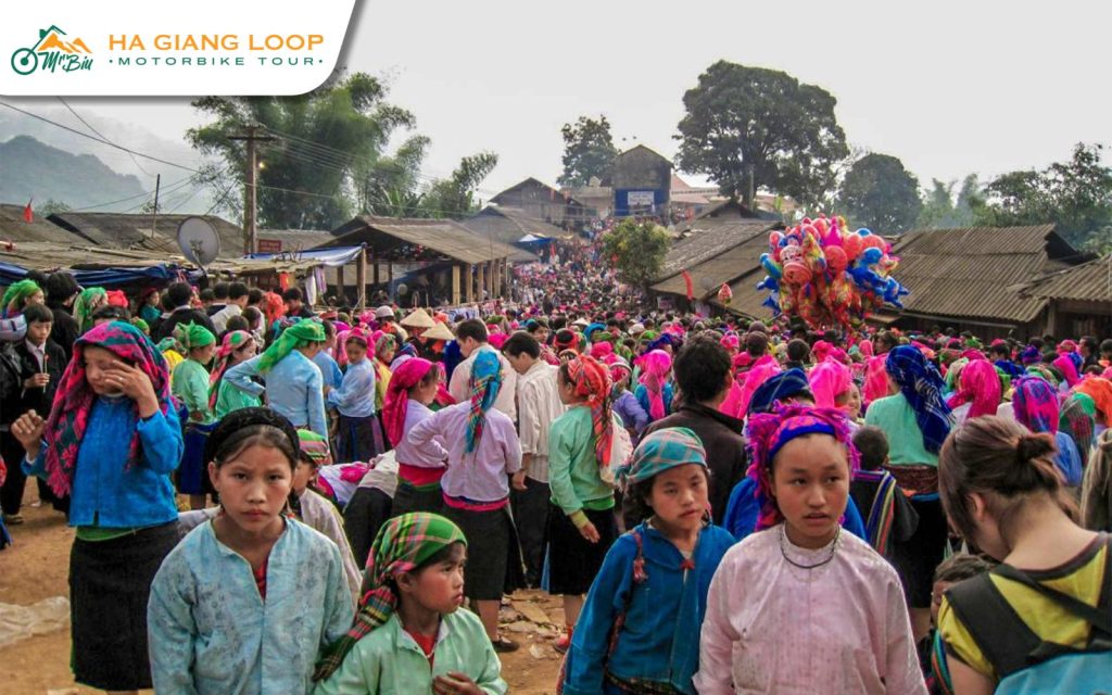 Local festivities at the famous Khau Vai Love Market