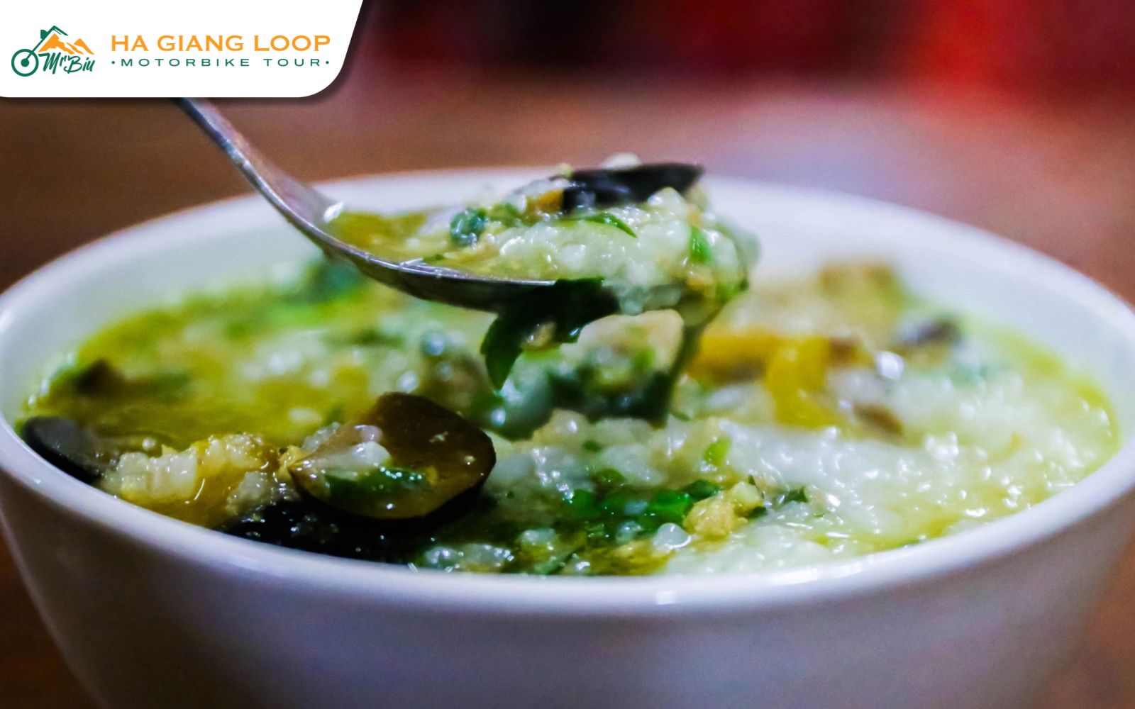 A warming porridge made with detoxed mountain root and pork