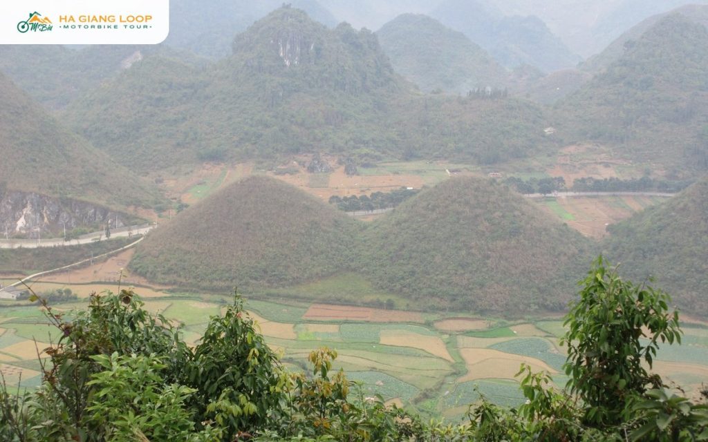 View from Quan Ba Heaven Gate over Tam Son valley and the Twin Mountains